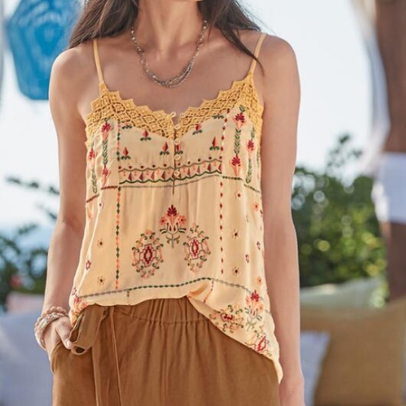 Sundance Tops - Sundance Serenity Forever Tank Top M